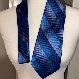 Nicole by Nicole Miller Blue Shaded Silk Tie
